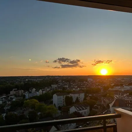 아파트 Et Equipe Avec Vue Sur Le Bassin Vichyssois *